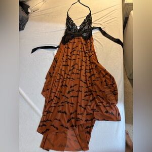 Elegant Black and Orange Bat Print Halloween Lace Nightgown Small